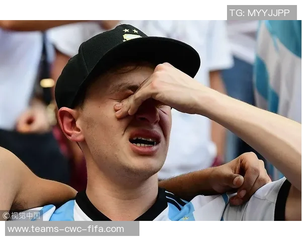 阿根廷别为我哭泣足球背后的激情与梦想交织的故事